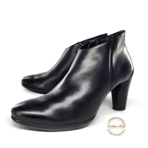 Ecco Shoes Ecco Sculptured 75 Low Cut Black Smooth Leather